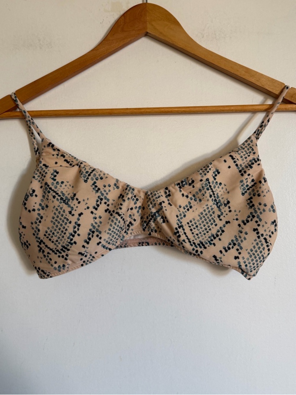 VIX Paula Hermanny Designer Snake Print Peach Bikini Top size Small